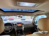 LAND CRUISER VX R 2011